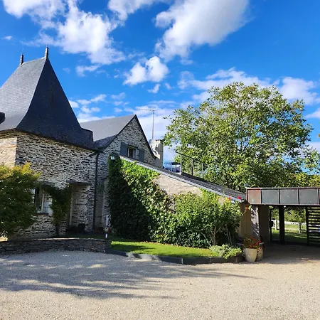 Pensjonat Gite Belle Fontaine *