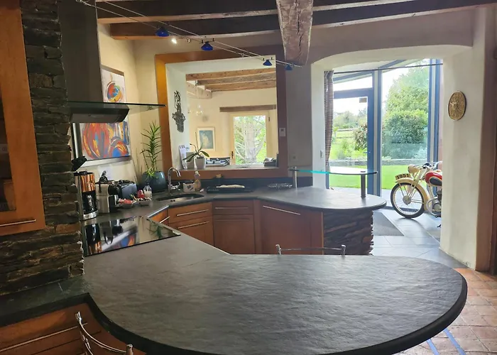 Gite Belle Fontaine 招待所 Angrie